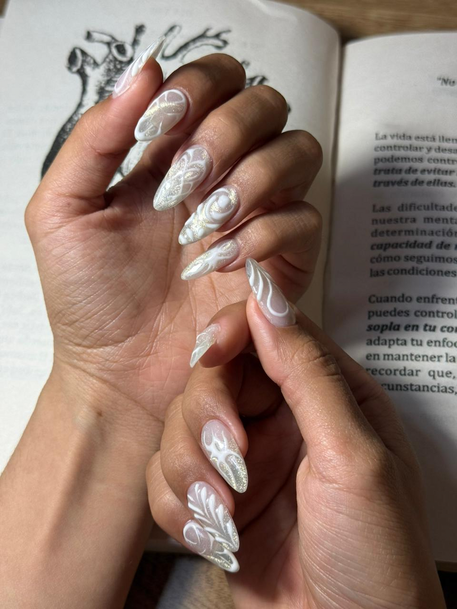 Interior spa de uñas Lunea Estudio Medellín